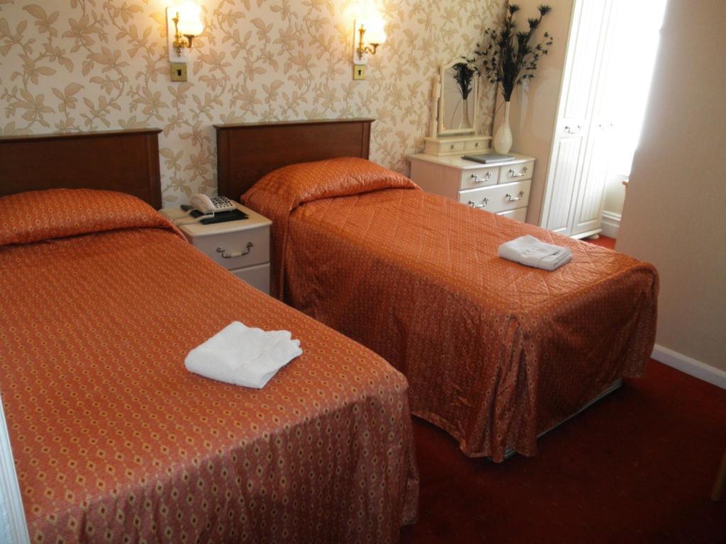 Queens Hotel