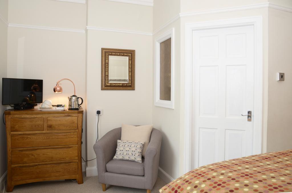 Ty Carthen Town House Bed & Breakfast