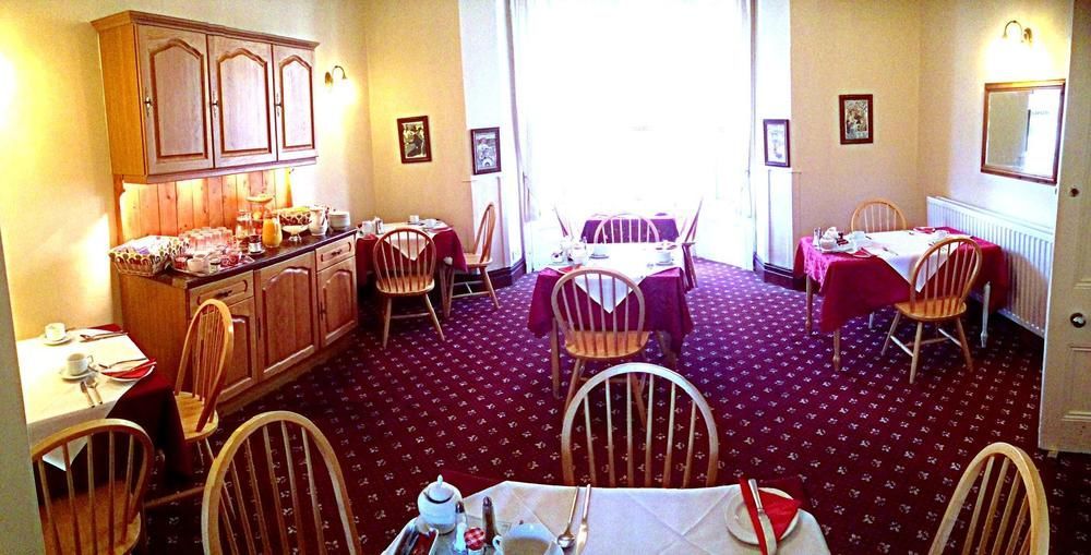 Clifton 4*