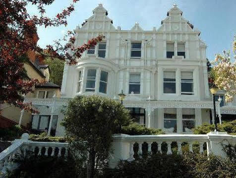 Escape Boutique 5*