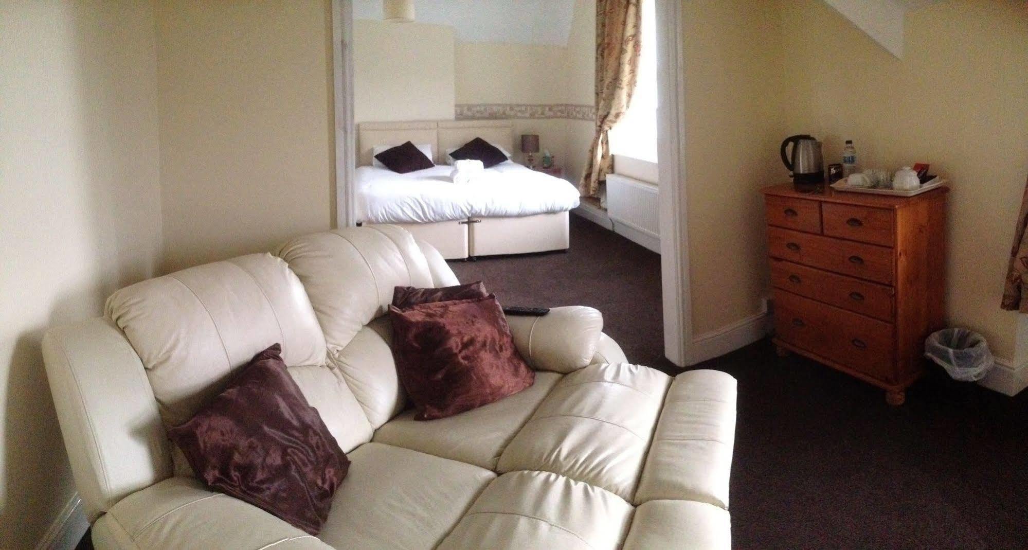 Clifton Guest house 4*