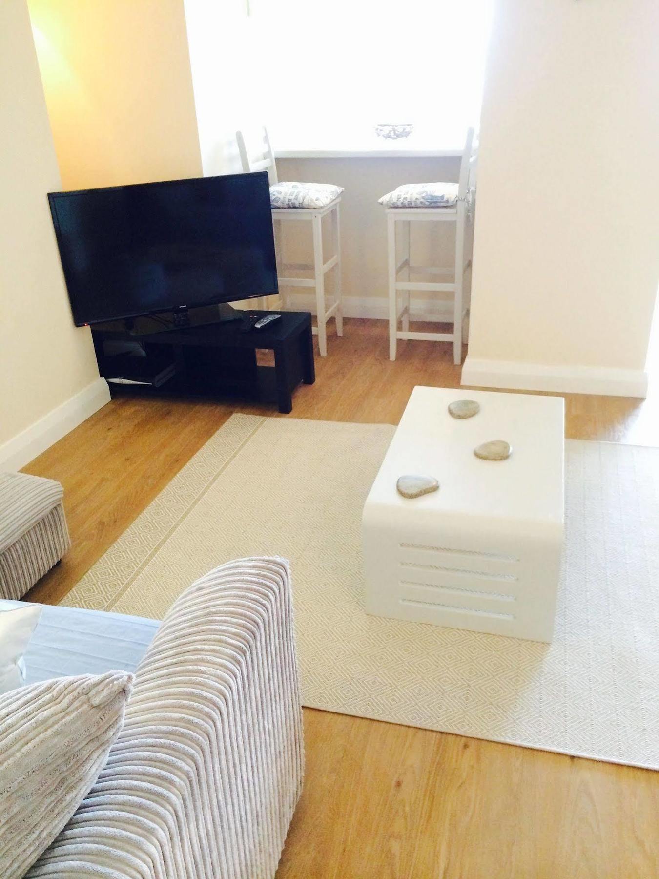 Superb Cintra Beachside Apartment