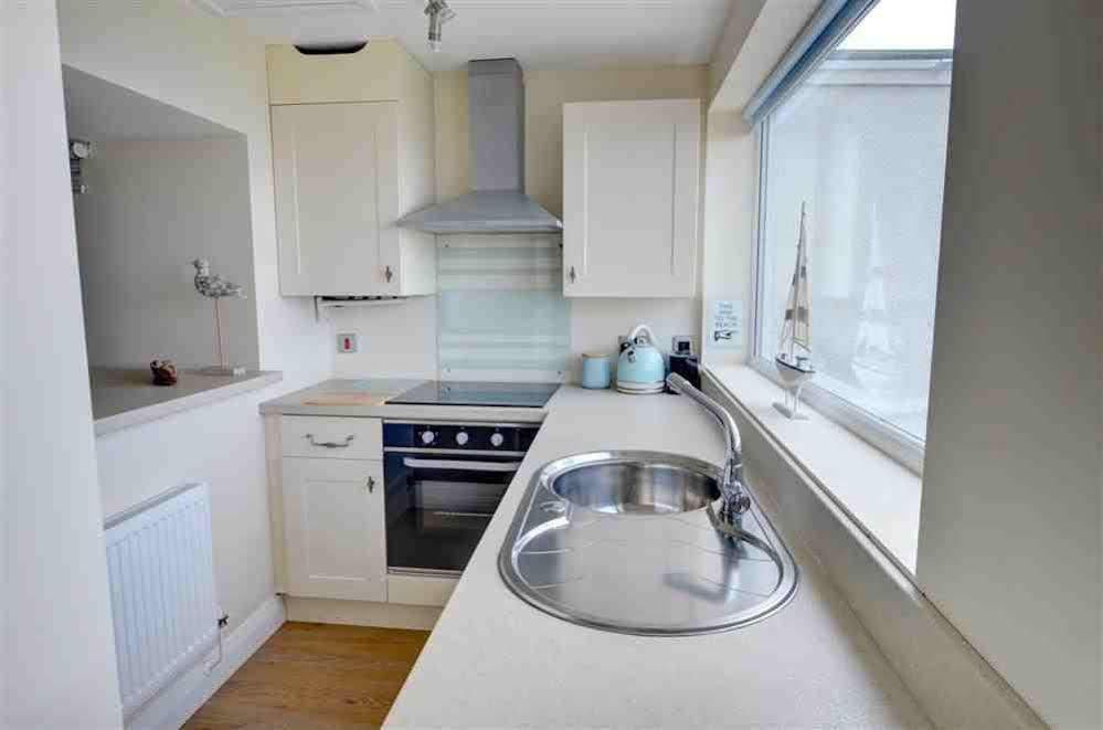 Superb Cintra Beachside Apartment