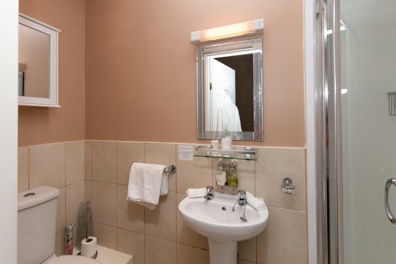 Clifton Guest house 4*