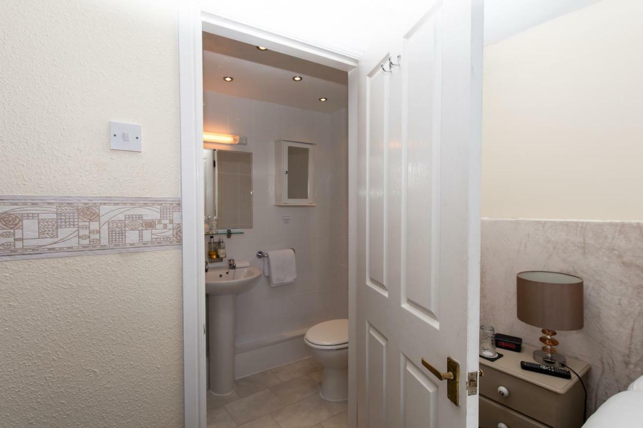 Clifton Guest house 4*