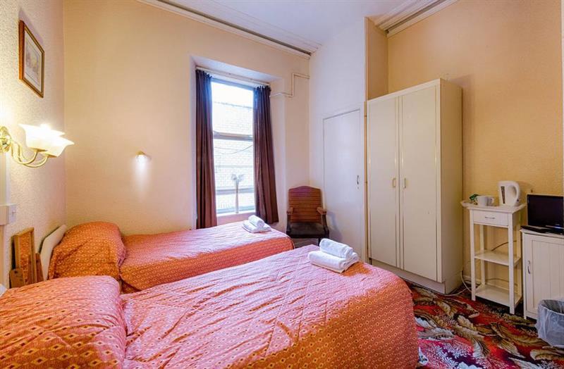 Hotel Whitehouse Hotel 3*