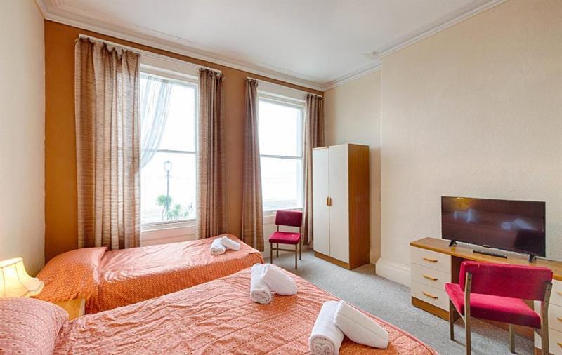 Whitehouse Hotel