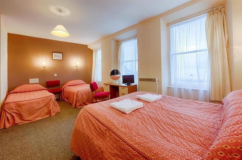 Hotel Whitehouse Hotel 3*