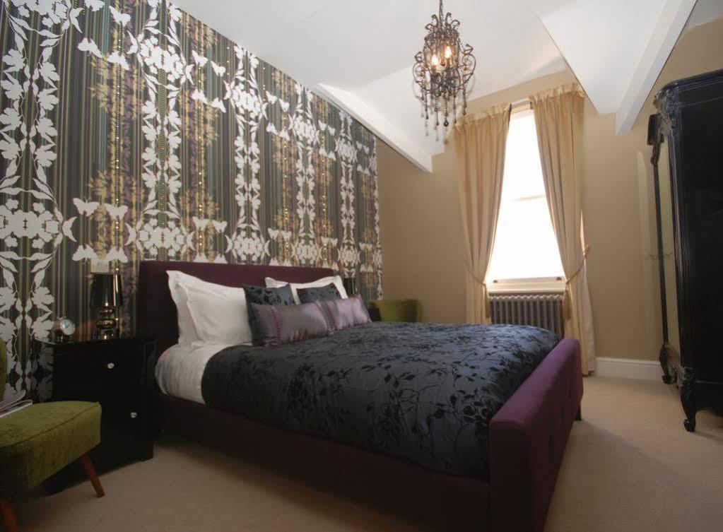 Escape Boutique 5*