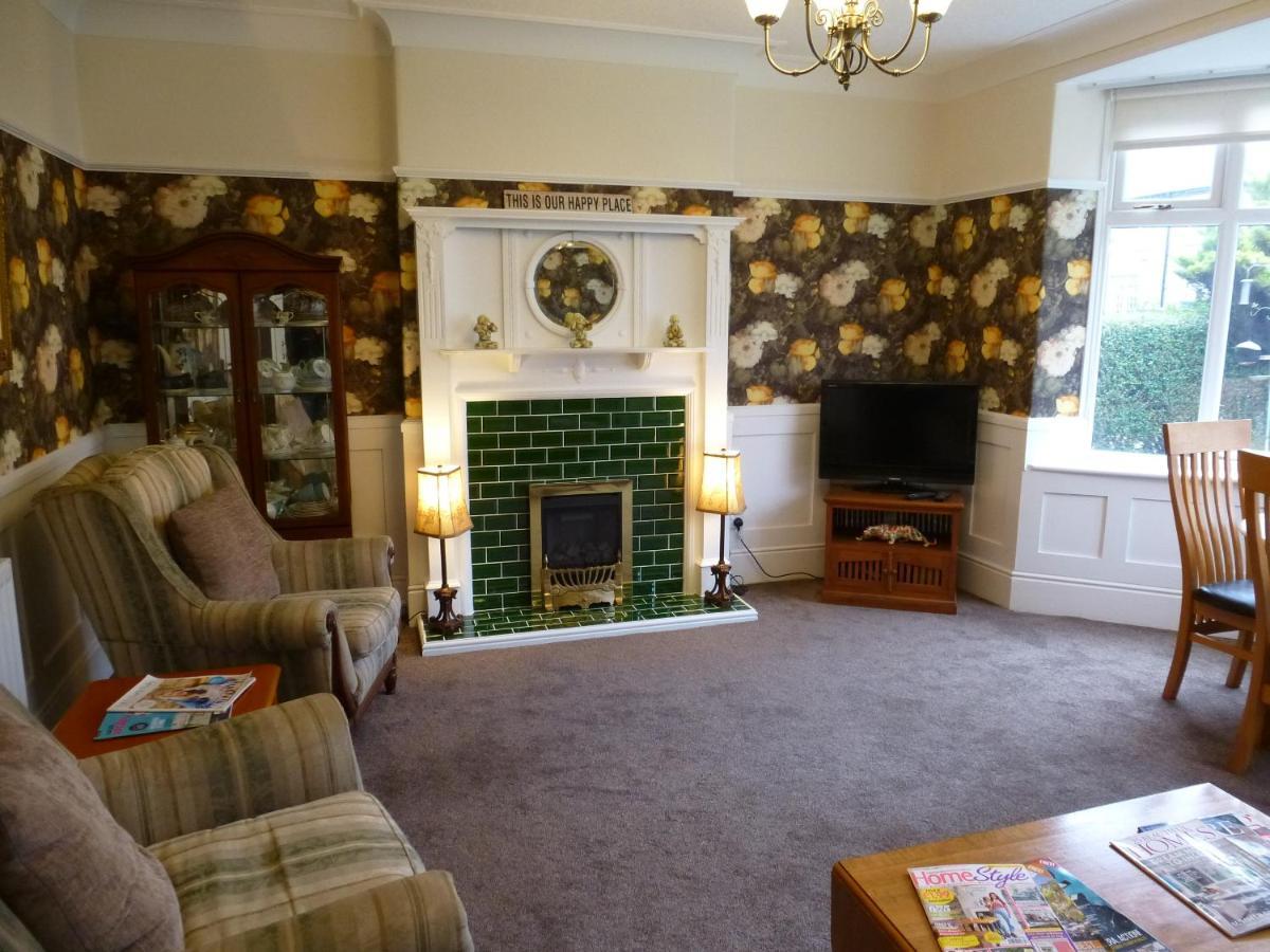 Guest house The Kenmore Llandudno