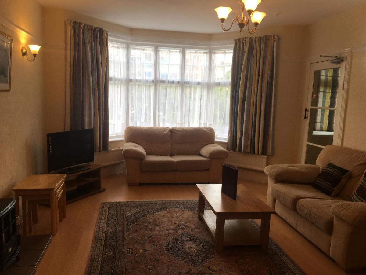 Buile Hill Flats * Llandudno